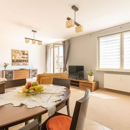 Apartment In The Heart Of Гданьск Экстерьер фото