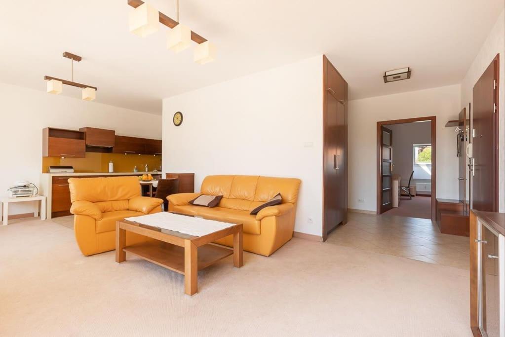 Apartment In The Heart Of Гданьск Экстерьер фото