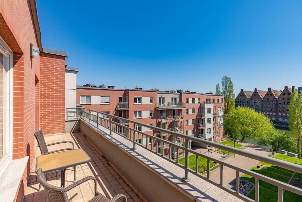 Apartment In The Heart Of Гданьск Экстерьер фото